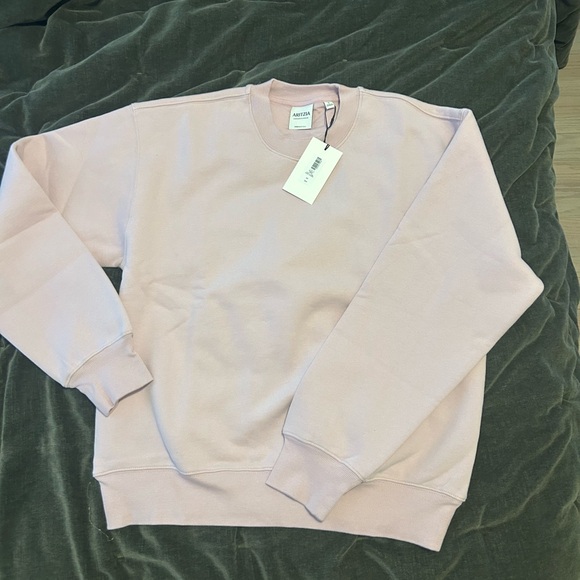 Aritzia Tops - Aritzia Blush Crewneck Sweatshirt